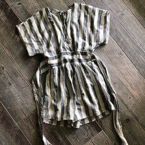 American Eagle NWT blue and white striped romper